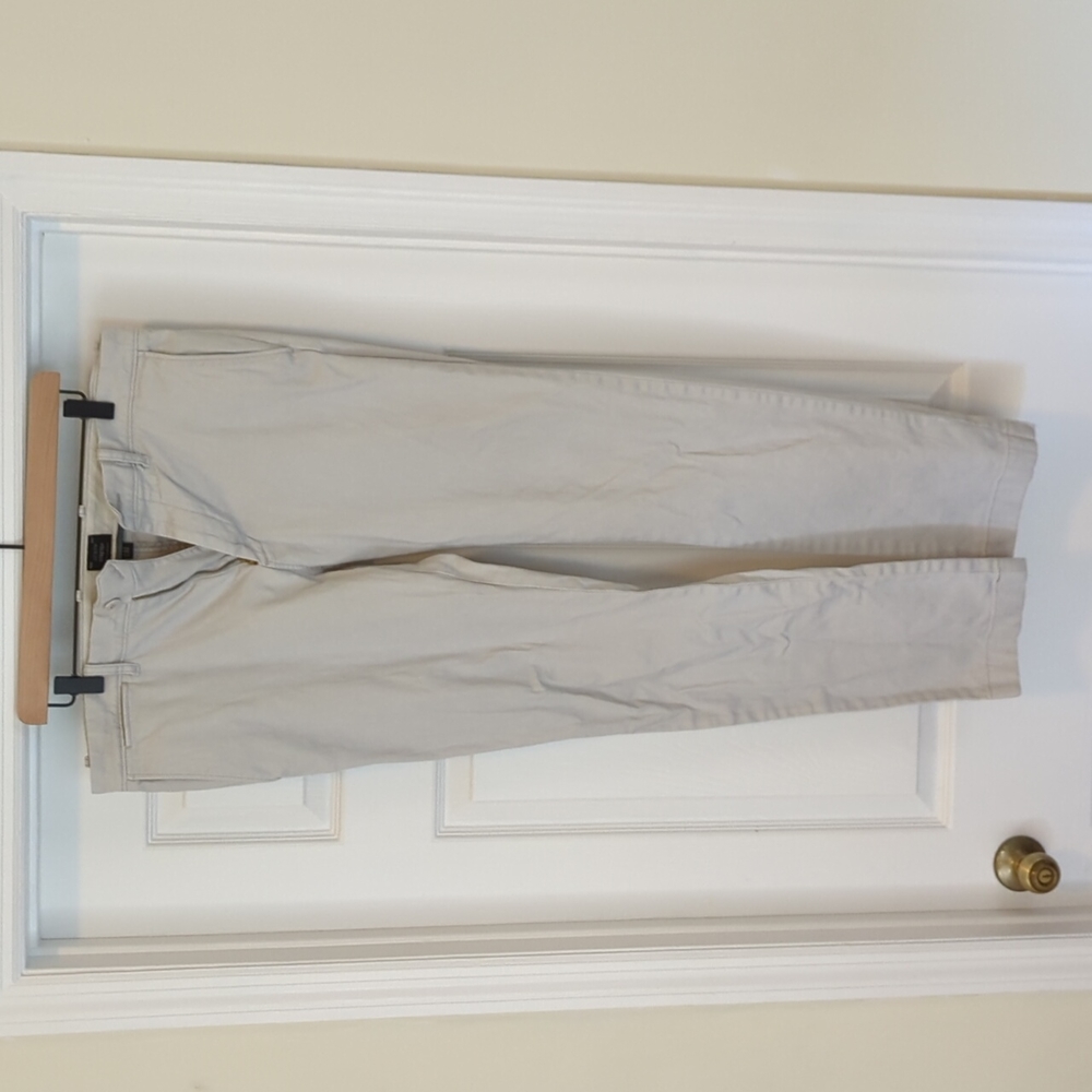 J crew 484 slim fit chinos 33x32 in light grey/white